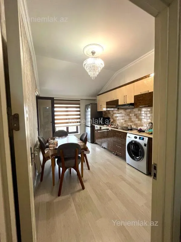 Satılır 3 otaqlı yeni tikili 75 m²