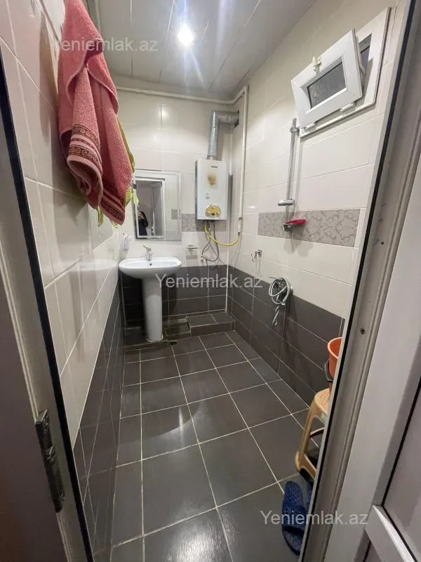 Satılır 3 otaqlı köhnə tikili 80 m²
