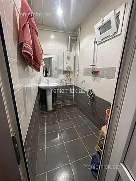 Satılır 3 otaqlı köhnə tikili 80 m²