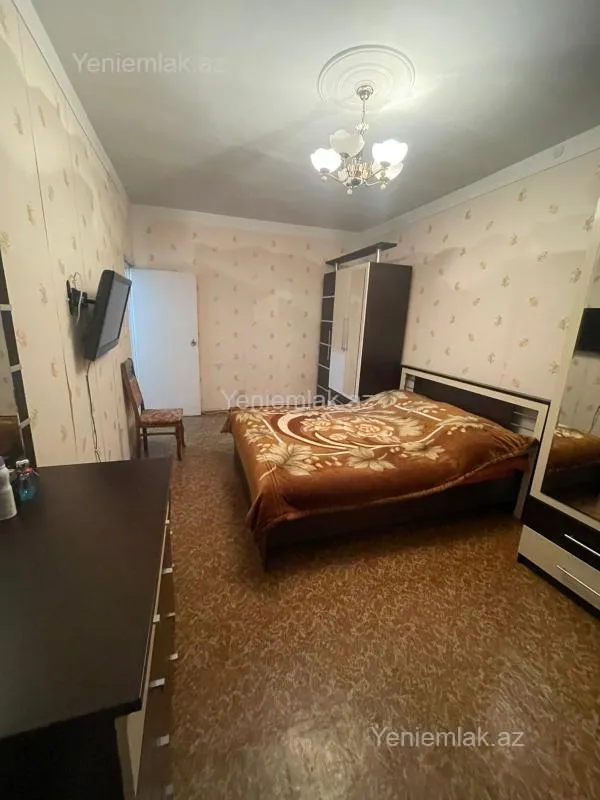 Satılır 3 otaqlı köhnə tikili 80 m²