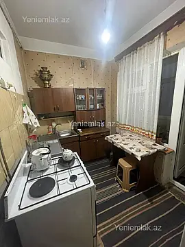 Satılır 3 otaqlı köhnə tikili 80 m²
