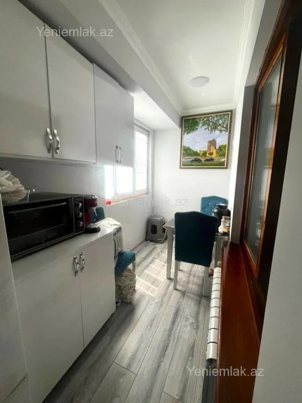 Satılır 3 otaqlı köhnə tikili 78 m²
