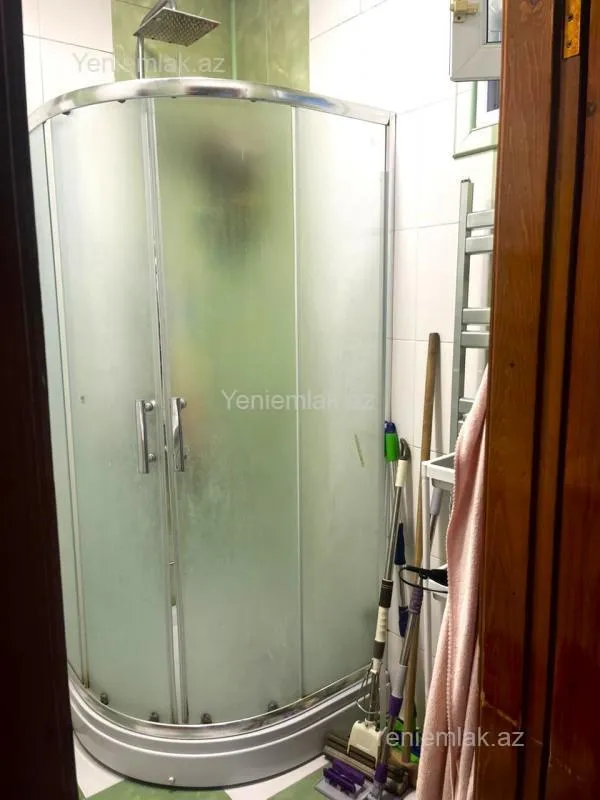 Satılır 3 otaqlı köhnə tikili 78 m²