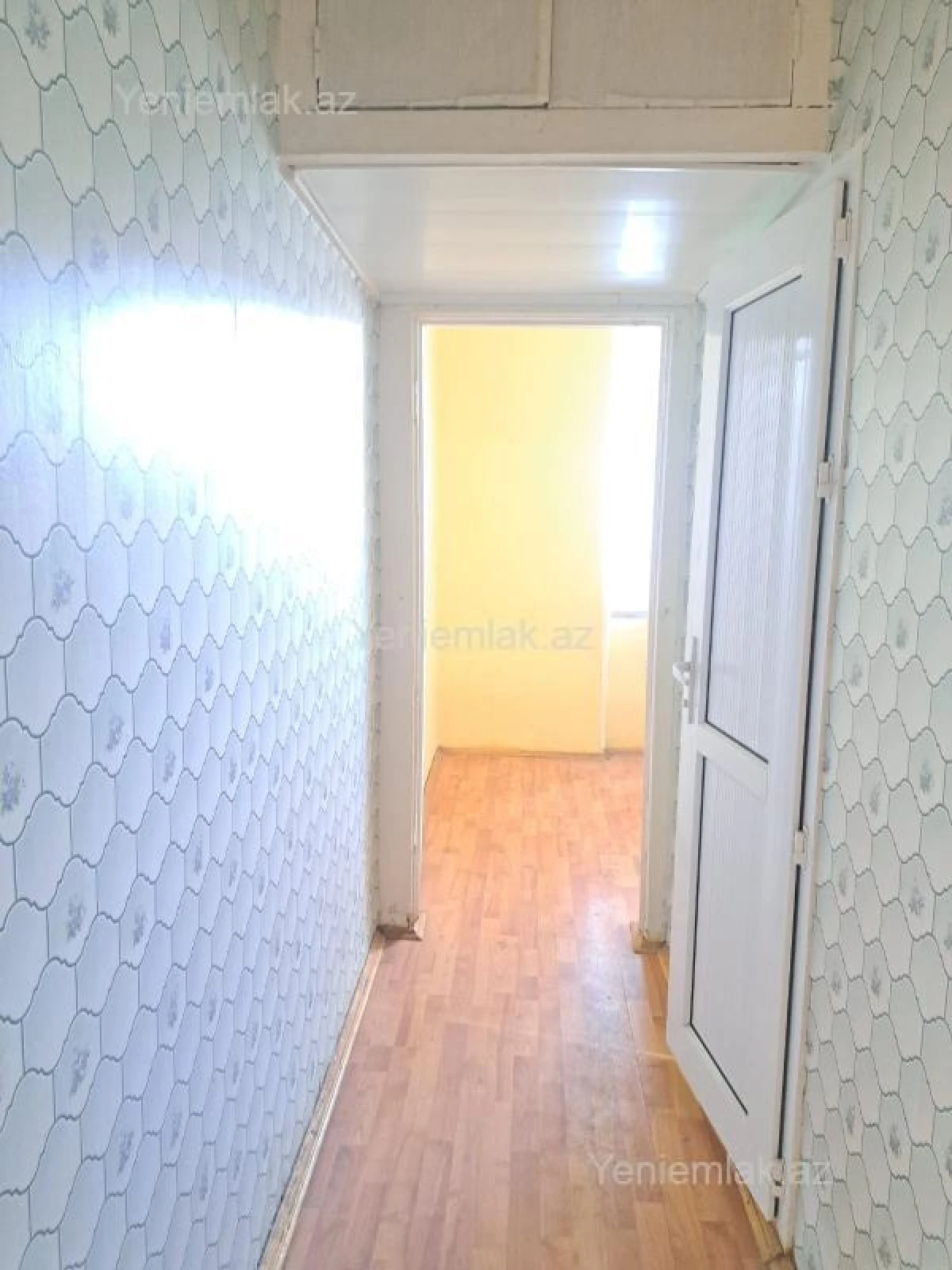 Satılır 1 otaqlı köhnə tikili 36 m²