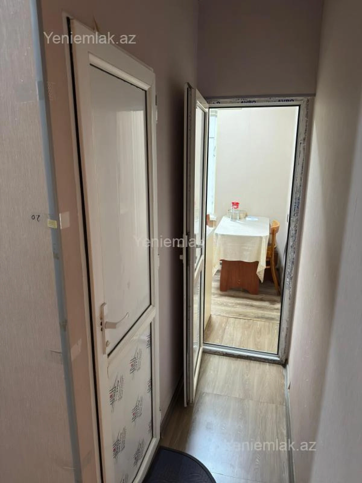 Satılır 2 otaqlı köhnə tikili 47 m²