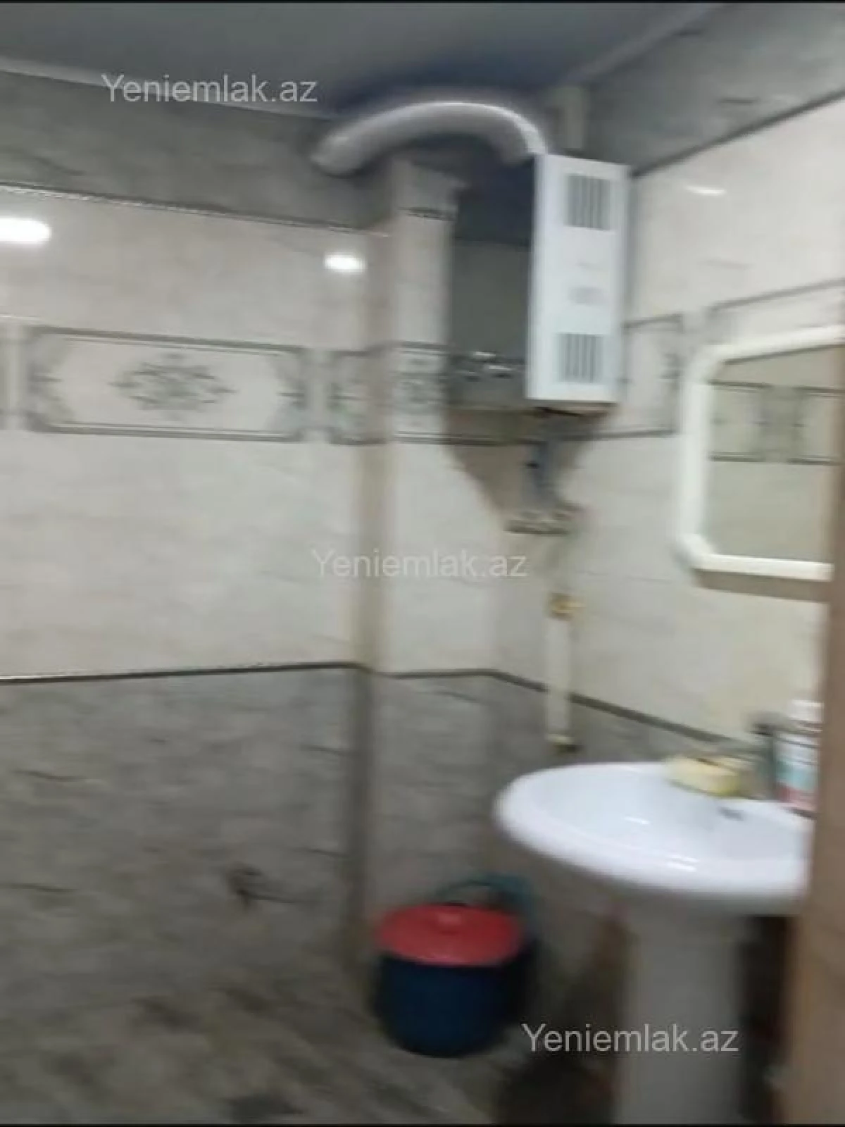 Satılır 2 otaqlı köhnə tikili 47 m²