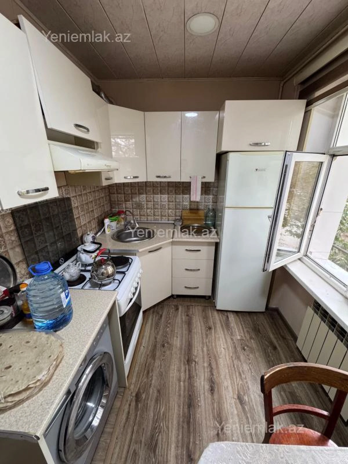 Satılır 2 otaqlı köhnə tikili 47 m²