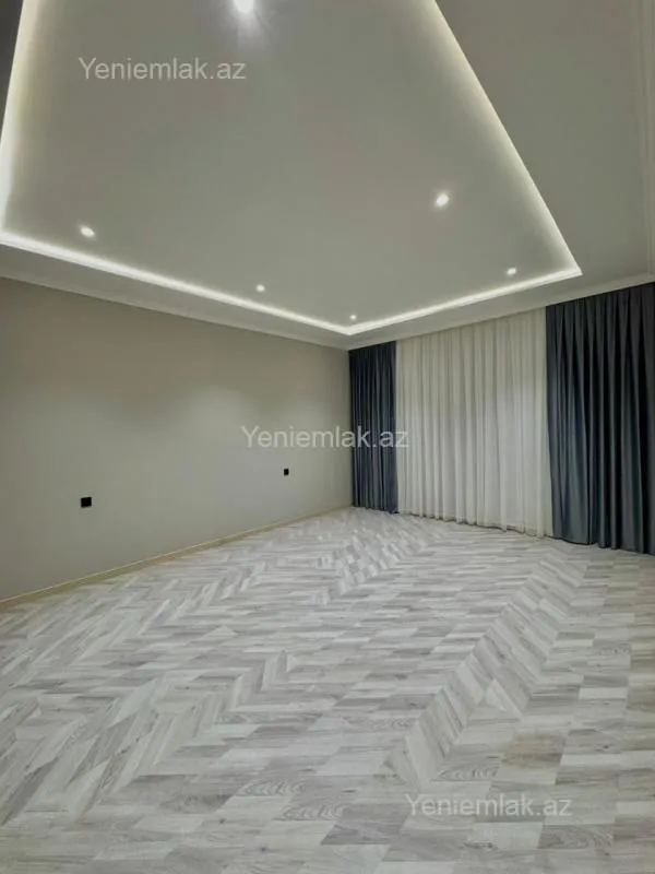 Satılır 6 otaqlı həyət evi 350 m²