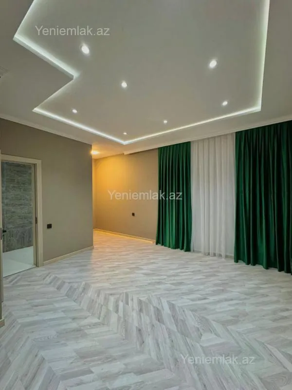 Satılır 6 otaqlı həyət evi 350 m²