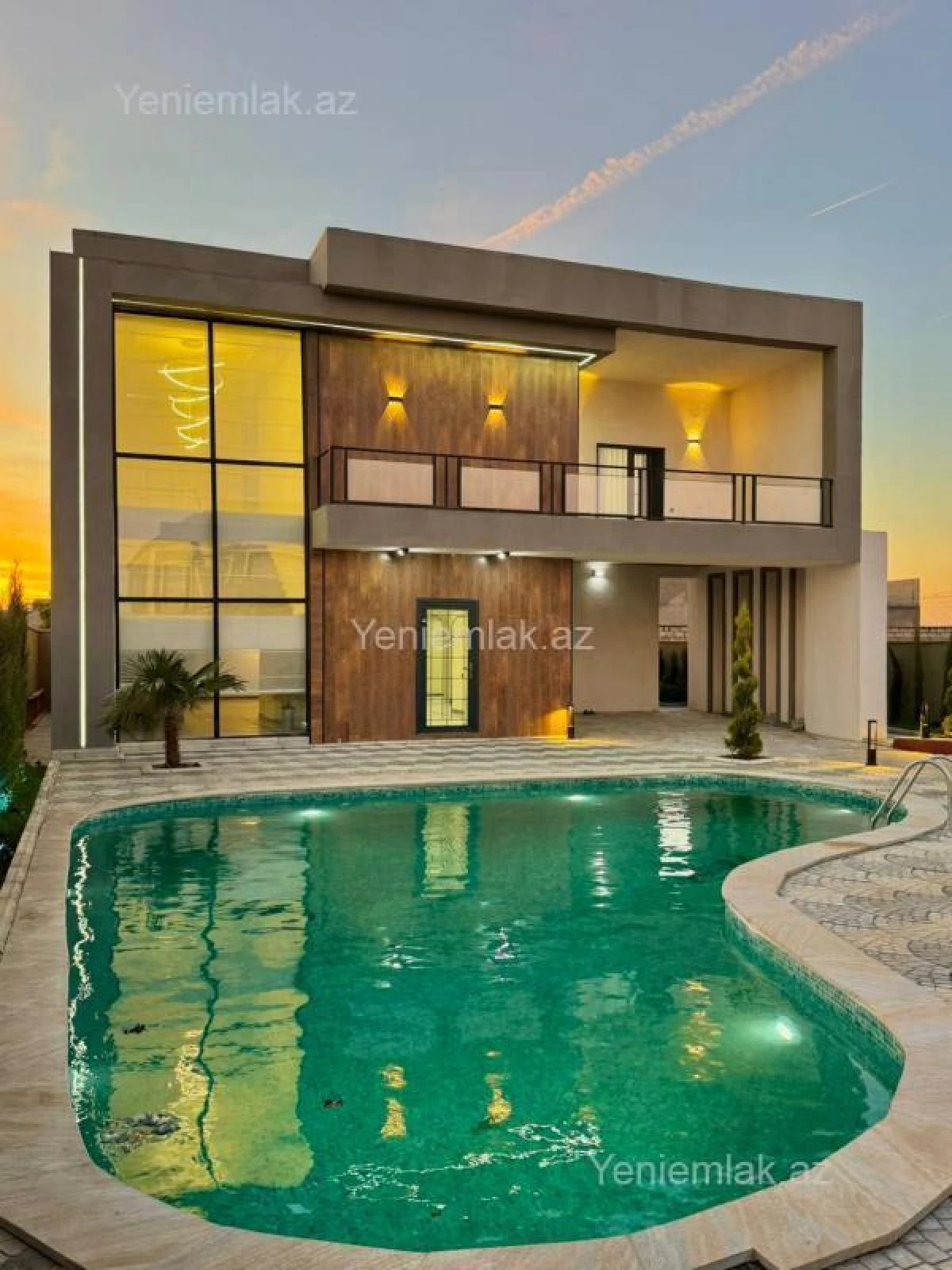 Satılır 6 otaqlı həyət evi 350 m²