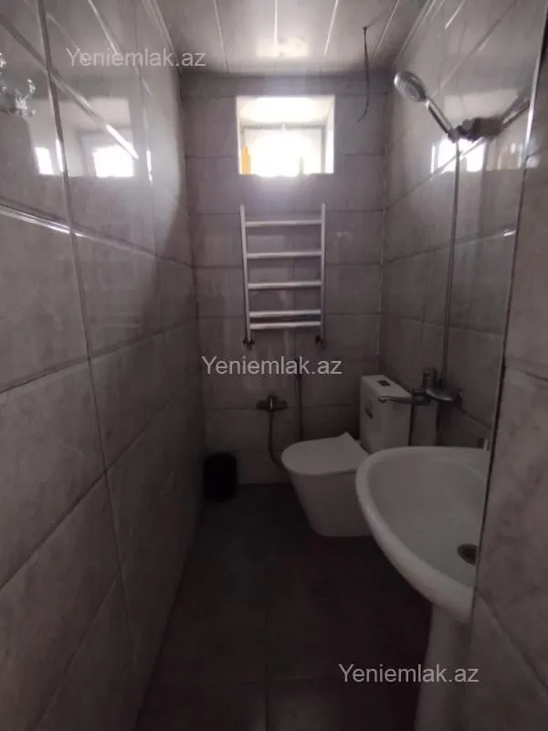 Satılır 4 otaqlı həyət evi 100 m²