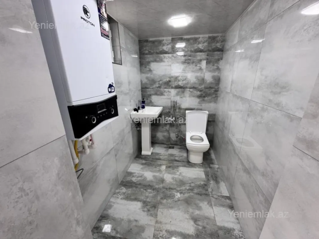 Satılır 4 otaqlı həyət evi 200 m²