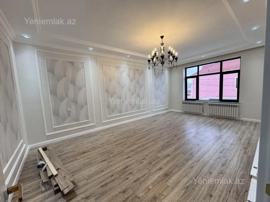 Satılır 4 otaqlı həyət evi 200 m²