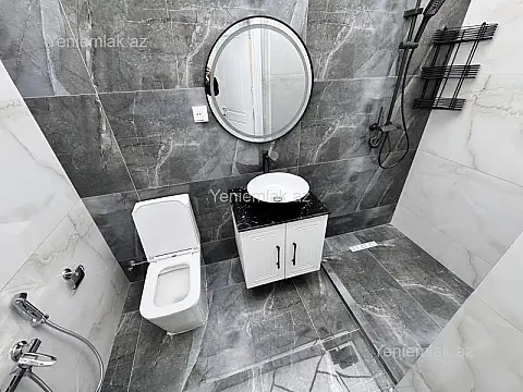 Satılır 4 otaqlı həyət evi 200 m²