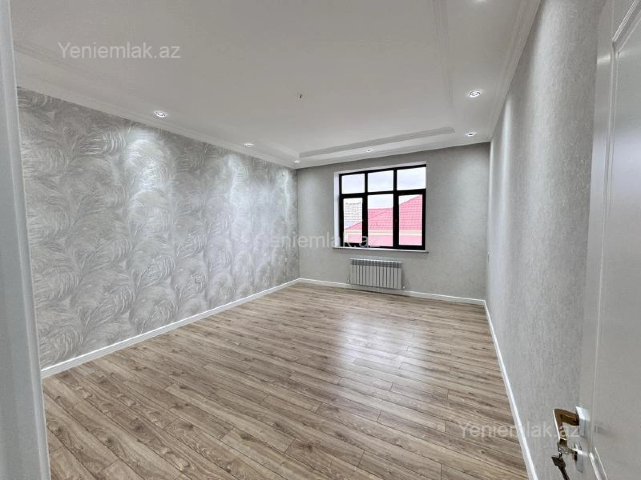 Satılır 4 otaqlı həyət evi 200 m²