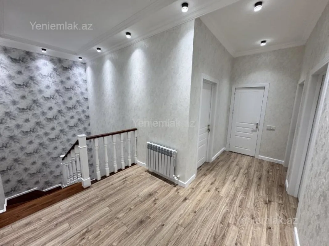 Satılır 4 otaqlı həyət evi 200 m²