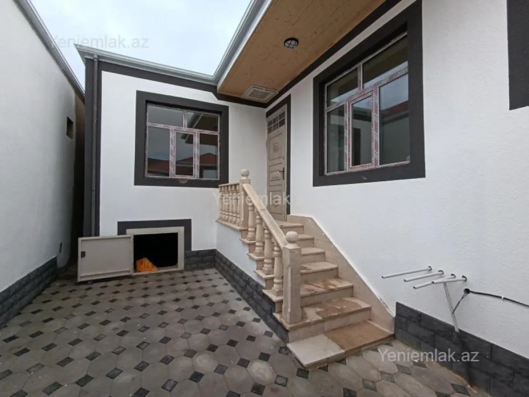 Satılır 2 otaqlı həyət evi 60 m²