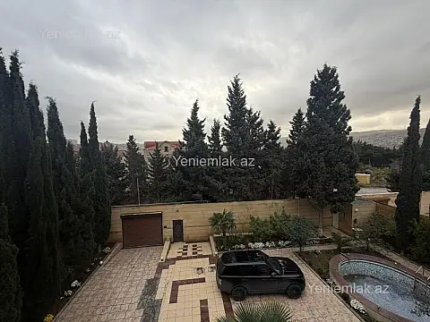 Satılır 9 otaqlı həyət evi 360 m²