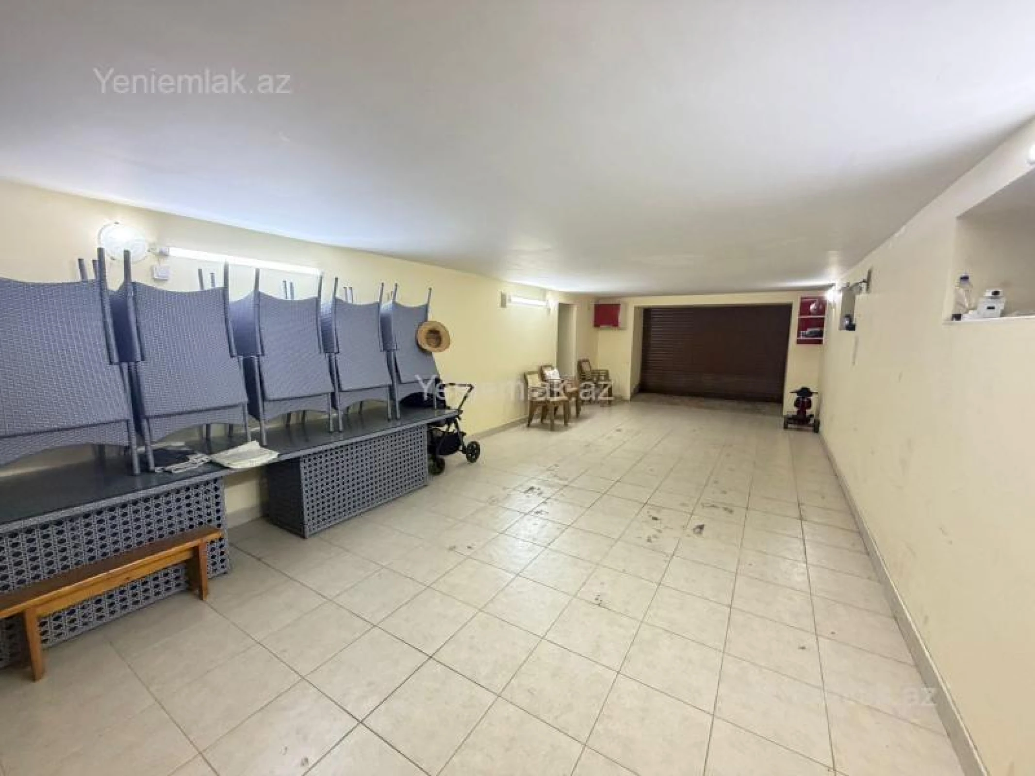 Satılır 9 otaqlı həyət evi 360 m²