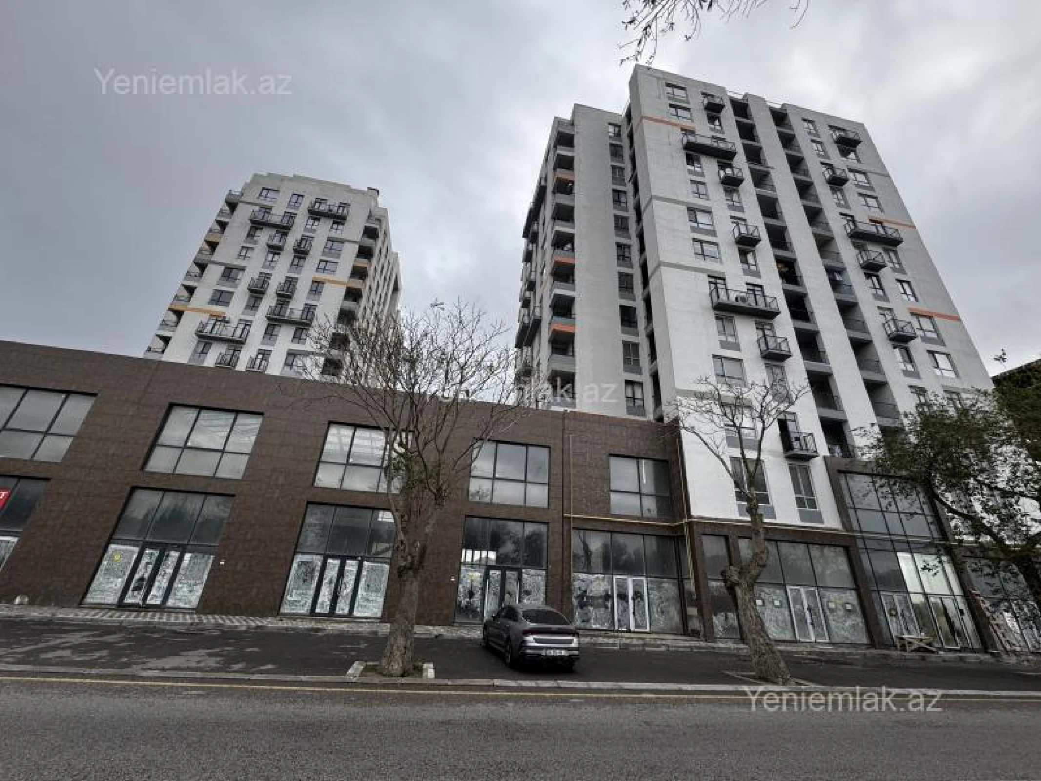 Satılır 2 otaqlı yeni tikili 76 m²