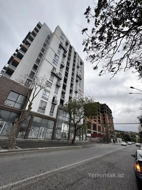 Satılır 2 otaqlı yeni tikili 76 m²