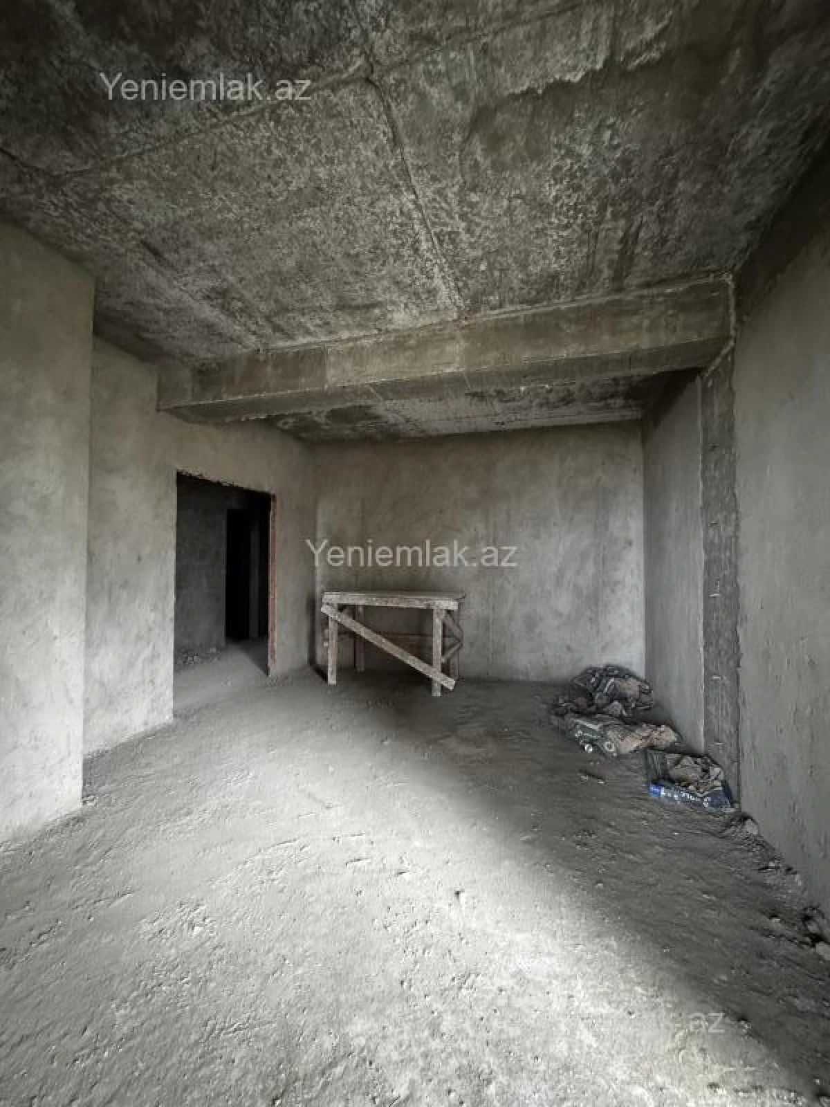 Satılır 2 otaqlı yeni tikili 76 m²