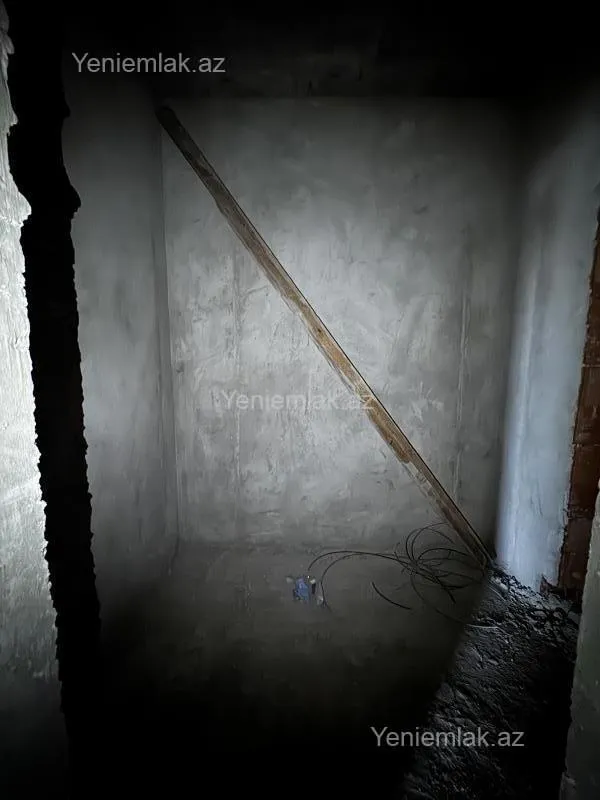 Satılır 2 otaqlı yeni tikili 76 m²