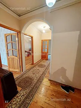 Satılır 3 otaqlı köhnə tikili 75 m²