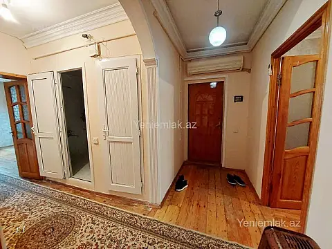 Satılır 3 otaqlı köhnə tikili 75 m²