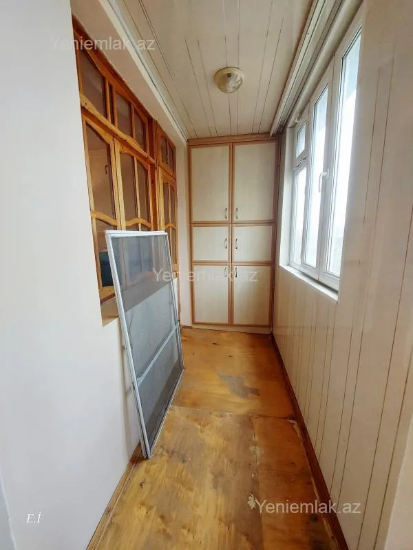 Satılır 3 otaqlı köhnə tikili 75 m²
