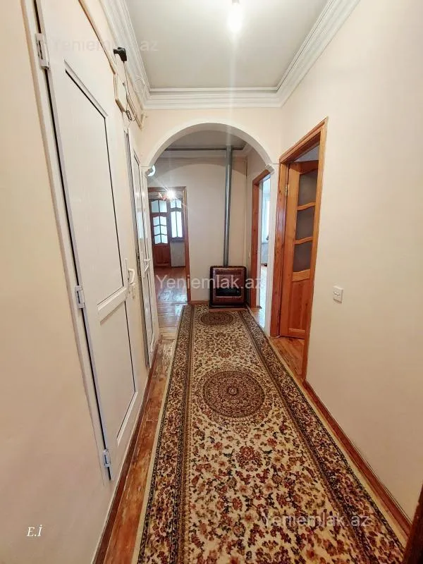 Satılır 3 otaqlı köhnə tikili 75 m²
