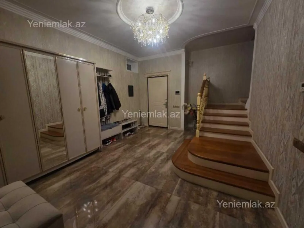 Satılır 7 otaqlı həyət evi 480 m²