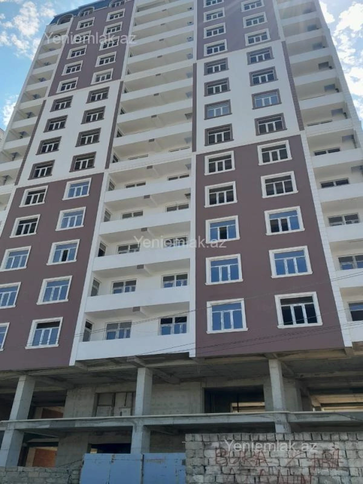 Satılır 2 otaqlı yeni tikili 82 m²