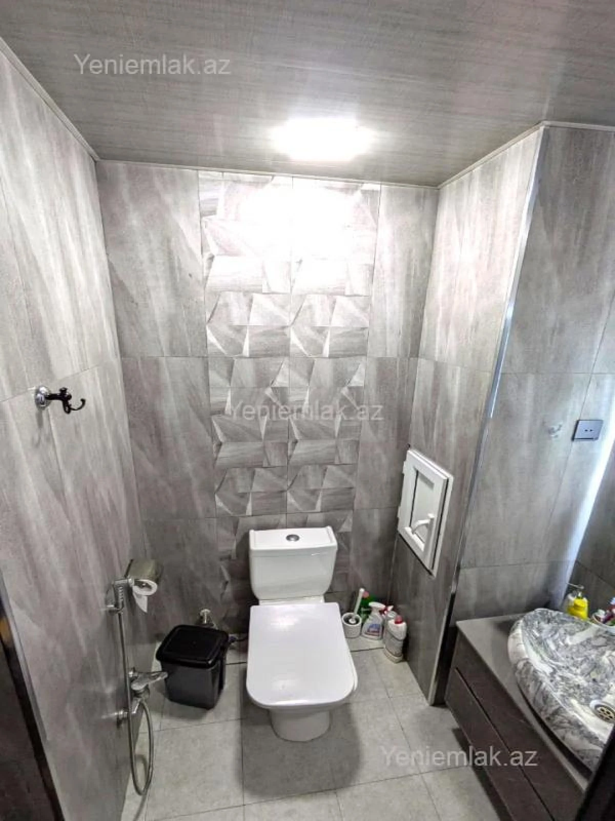 Satılır 3 otaqlı köhnə tikili 70 m²