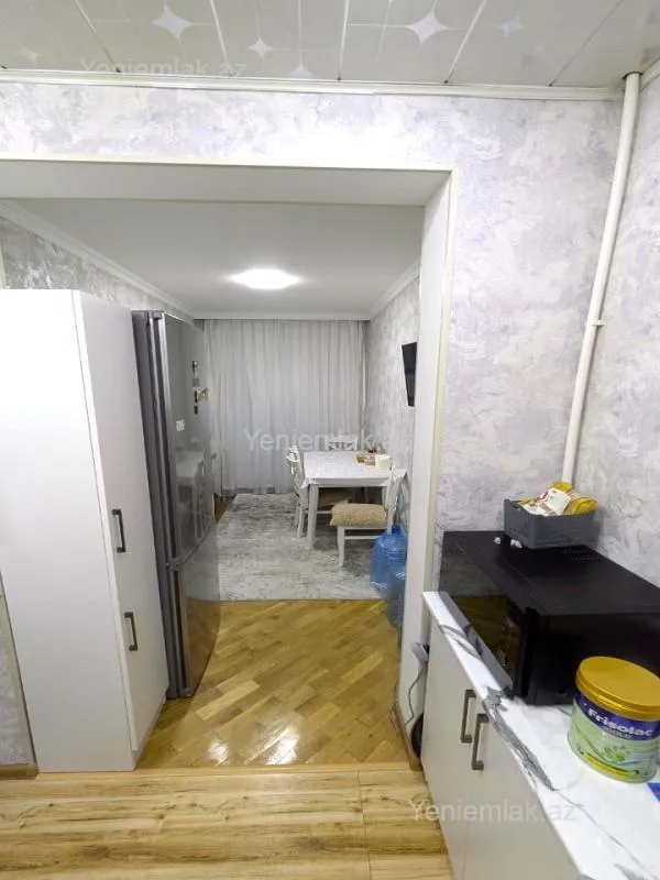 Satılır 3 otaqlı köhnə tikili 70 m²