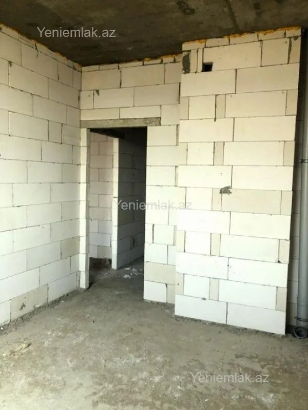 Satılır 2 otaqlı yeni tikili 75 m²