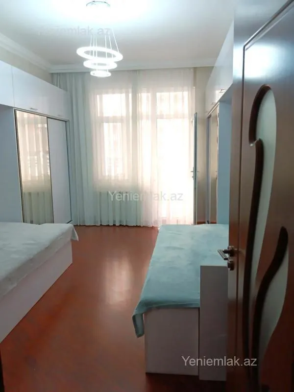 Satılır 3 otaqlı yeni tikili 140 m²