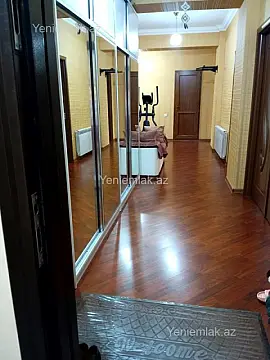 Satılır 3 otaqlı yeni tikili 140 m²