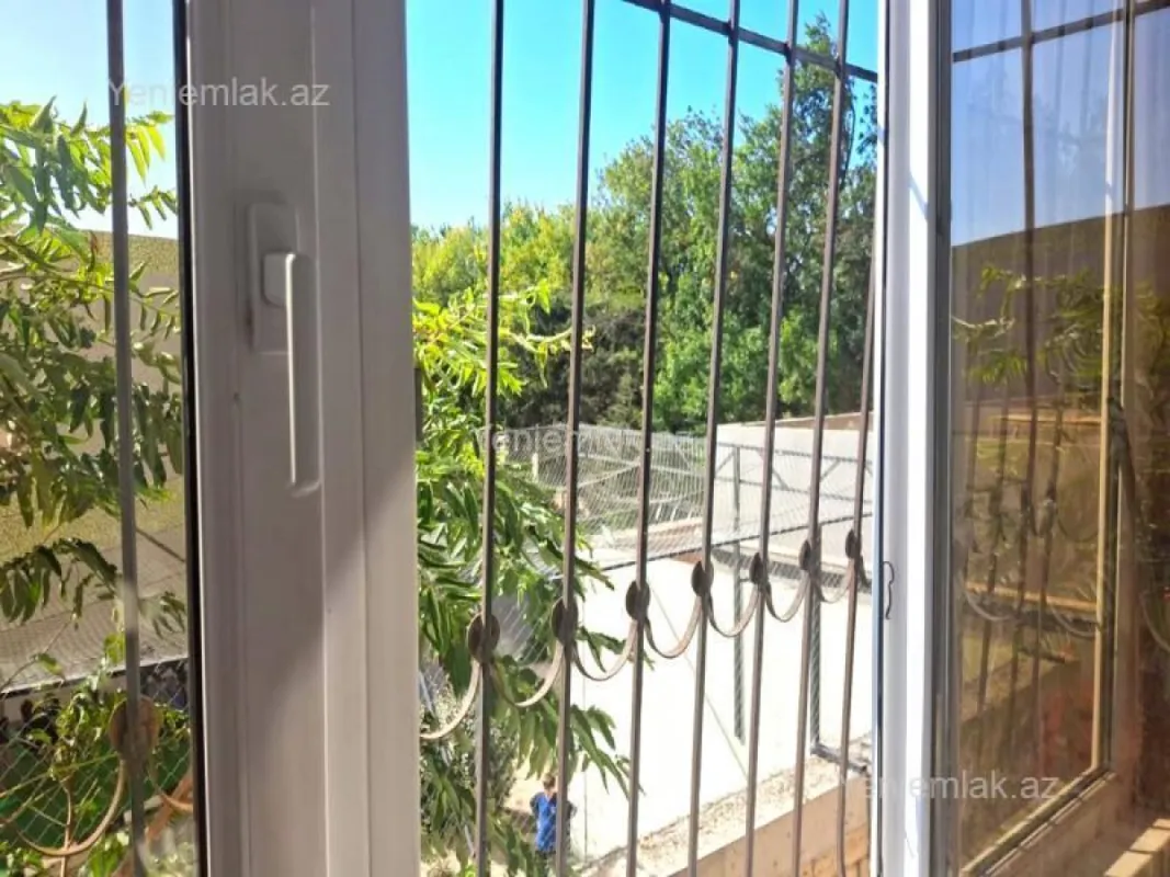 Satılır 3 otaqlı yeni tikili 140 m²