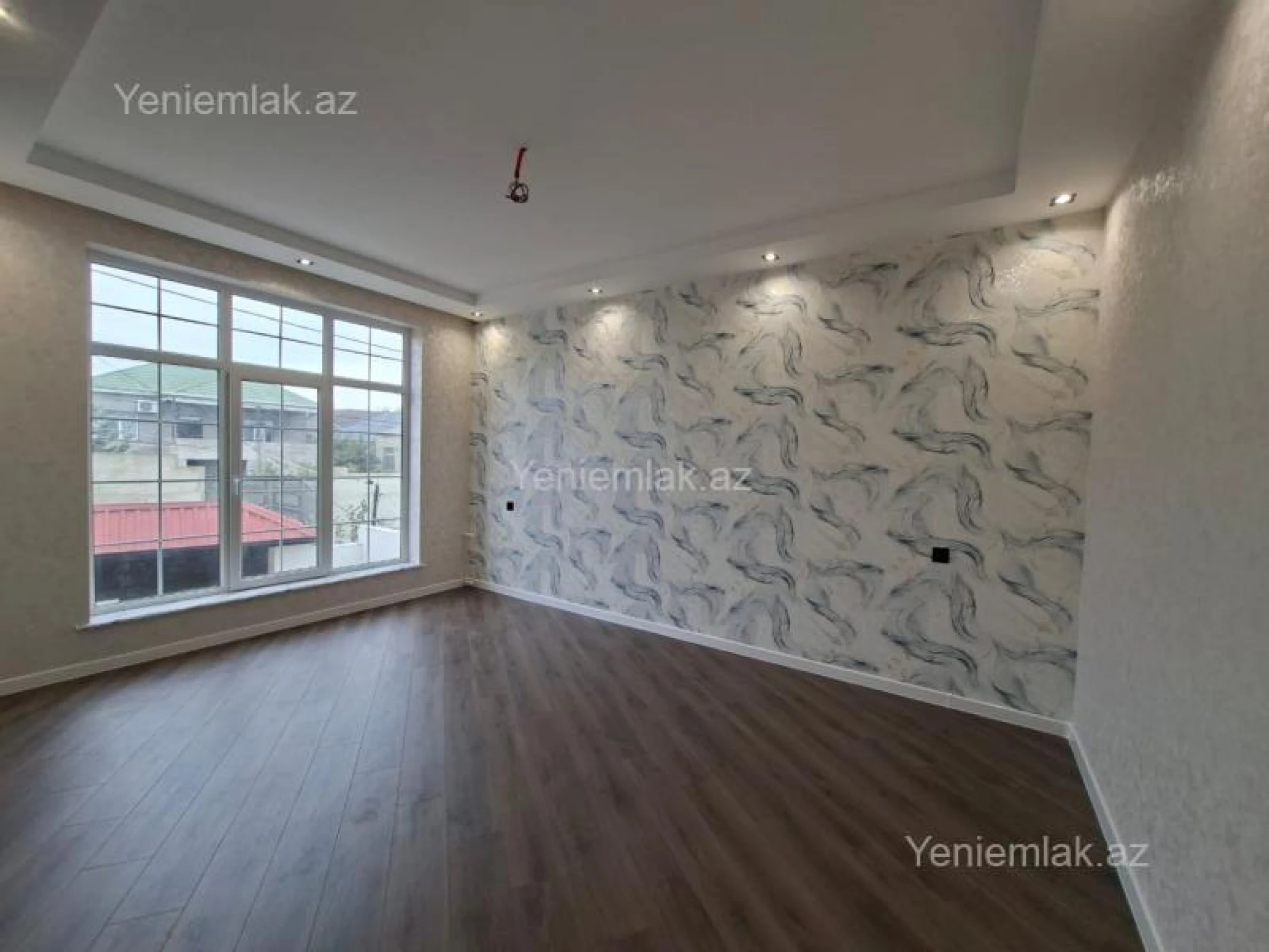 Satılır 4 otaqlı həyət evi 140 m²