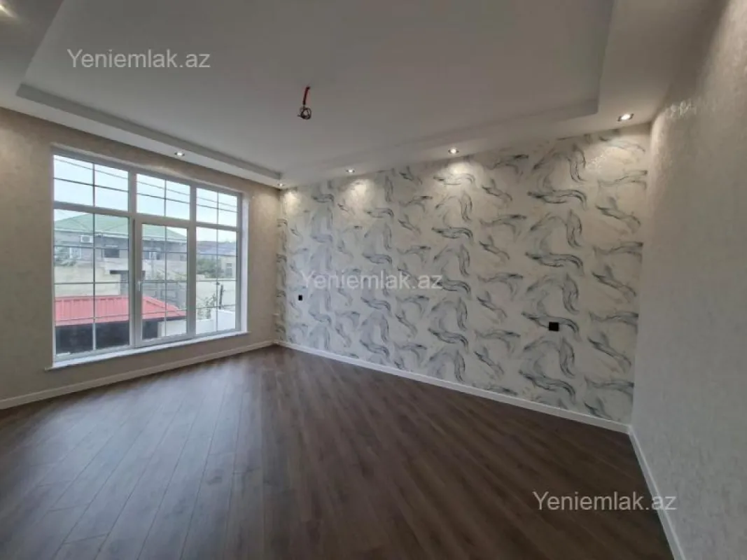 Satılır 4 otaqlı həyət evi 140 m²