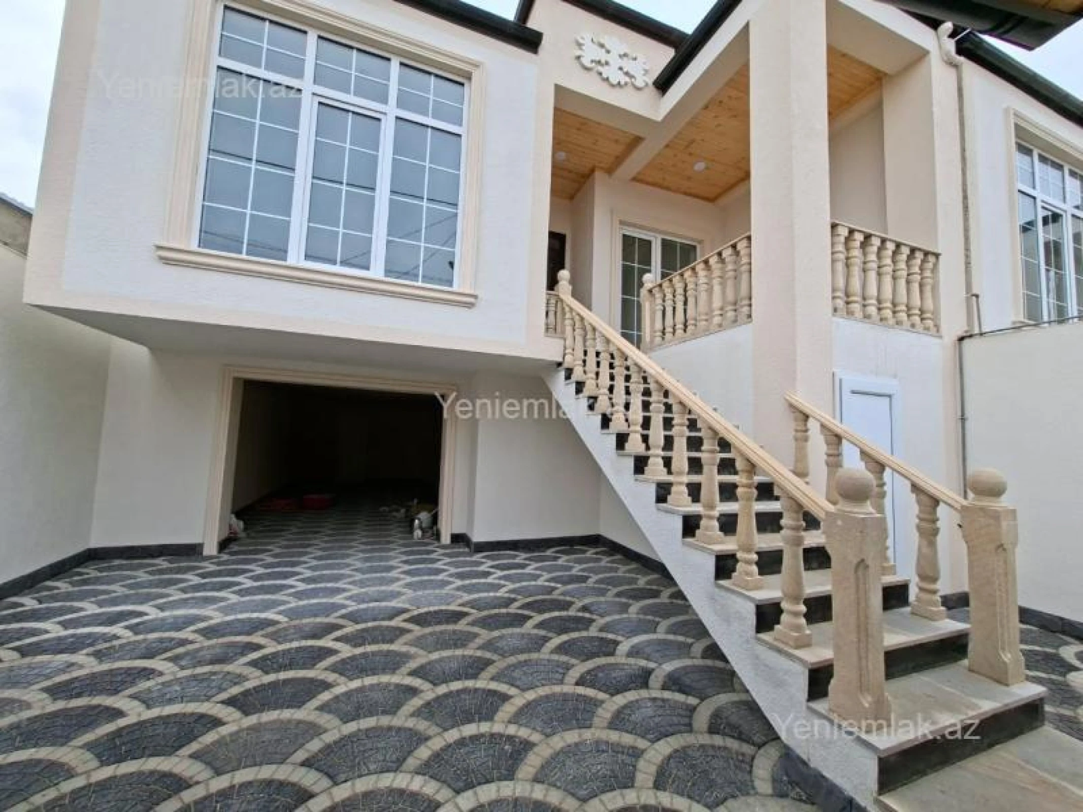 Satılır 4 otaqlı həyət evi 140 m²