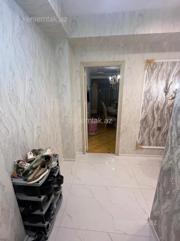 Satılır 3 otaqlı yeni tikili 90 m²