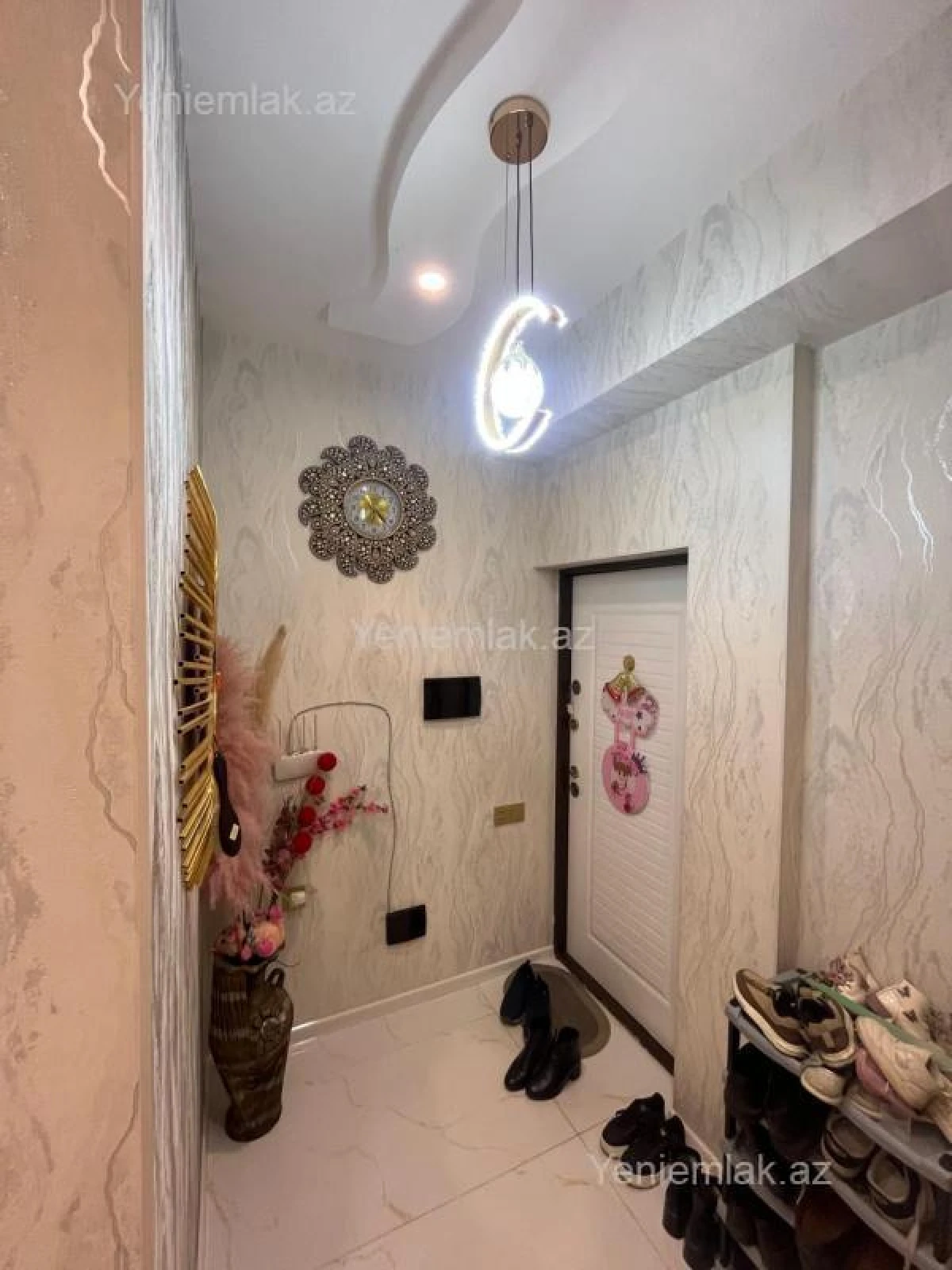 Satılır 3 otaqlı yeni tikili 90 m²