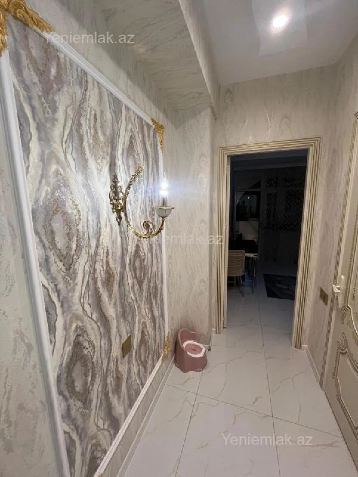 Satılır 3 otaqlı yeni tikili 90 m²