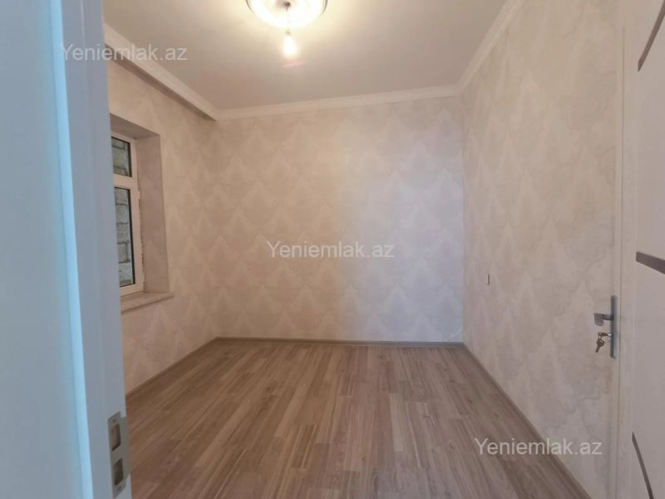 Satılır 4 otaqlı həyət evi 100 m²
