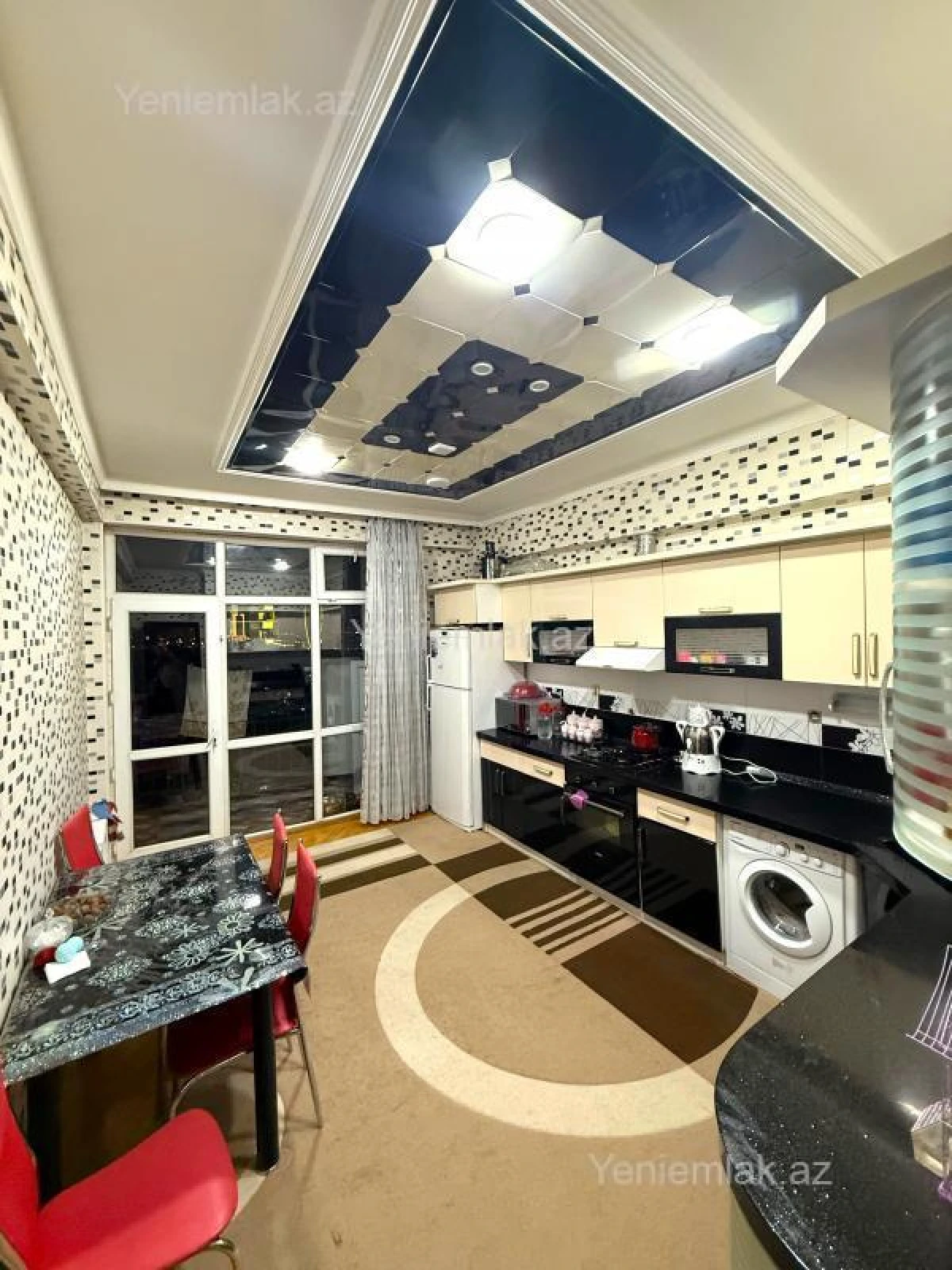 Satılır 3 otaqlı yeni tikili 130 m²