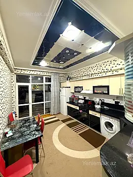 Satılır 3 otaqlı yeni tikili 130 m²