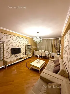 Satılır 3 otaqlı yeni tikili 130 m²