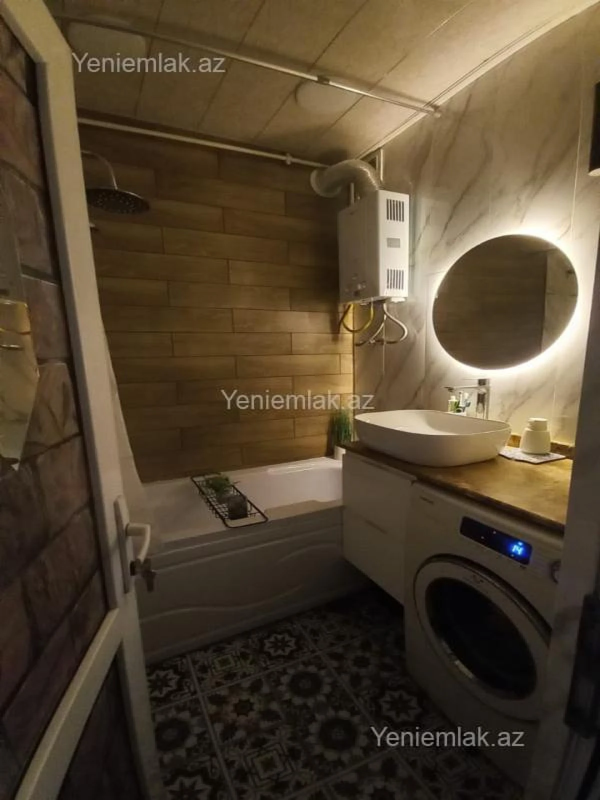 Satılır 2 otaqlı köhnə tikili 55 m²